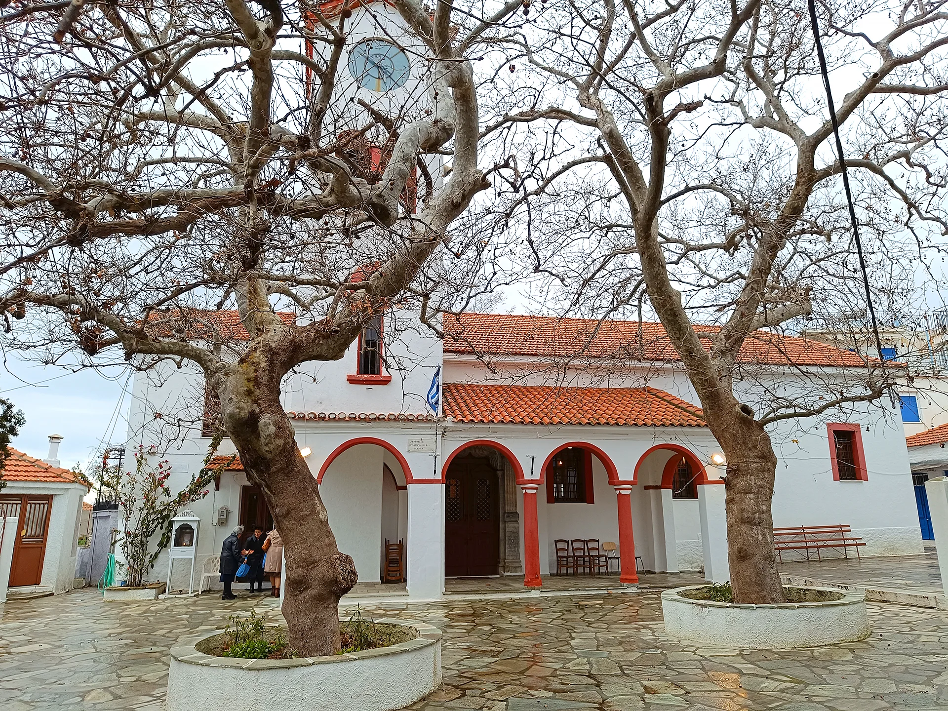 Ο Ιερός Ναός Αγίας Τριάδας στο Τρίκερι