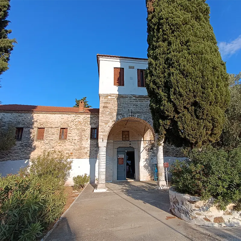 Μοναστήρι της Παναγίας Ευαγγελίστριας στο νησί Παλαιό Τρίκερι